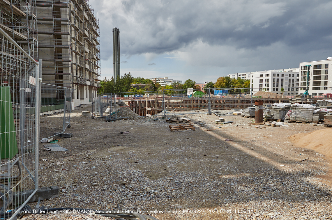 25.07.2023 - Rundgang im Alexisquartier in Neuperlach